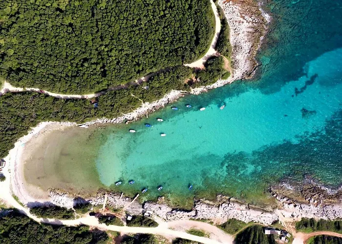 With Parking Space Valtura, - 22791 *