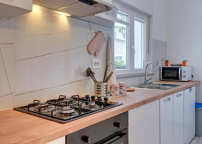 With Parking Space Valtura, - 22791 Daire