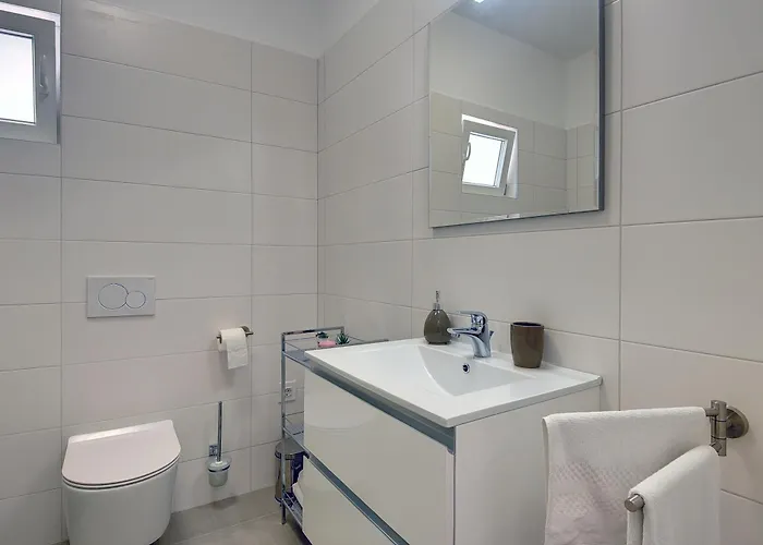 With Parking Space Valtura, - 22791