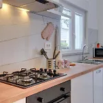 With Parking Space Valtura, - 22791 Apartamento
