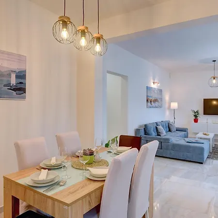 With Parking Space Valtura, - 22791 Apartamento